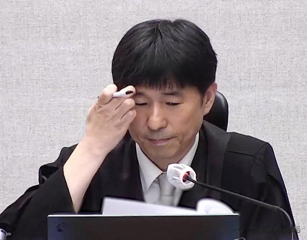 3月17日，韩国前总统尹锡悦内乱案主审法官、首尔中央地方法院刑事合议25部部长法