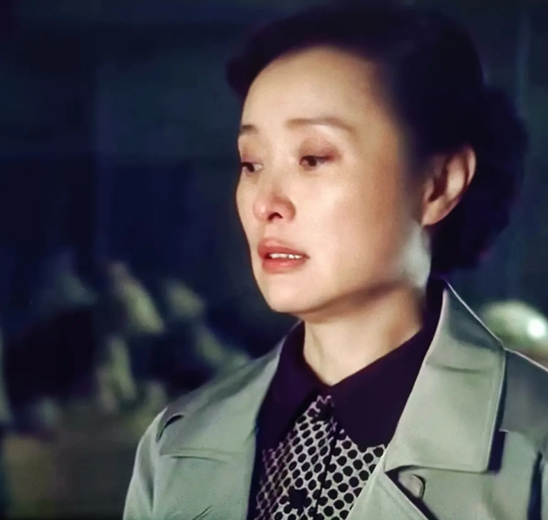 《沉默的荣耀》网友喊话杨亚洲：“观众弃剧是因为什么你知道吗”？什么原因让大