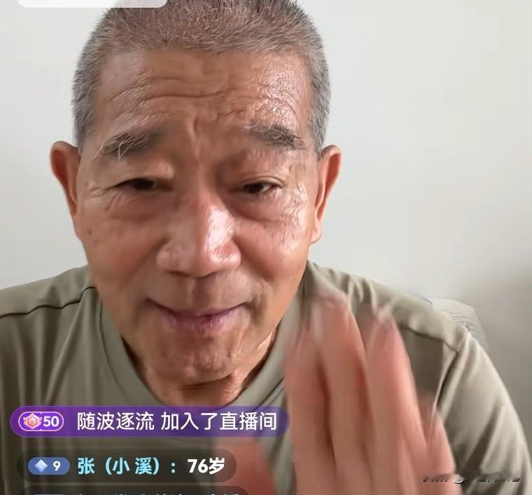 太拼了！黄天赐爸爸真要干这事，天赐太有福了。他说一年级的第一学期先给天赐在广