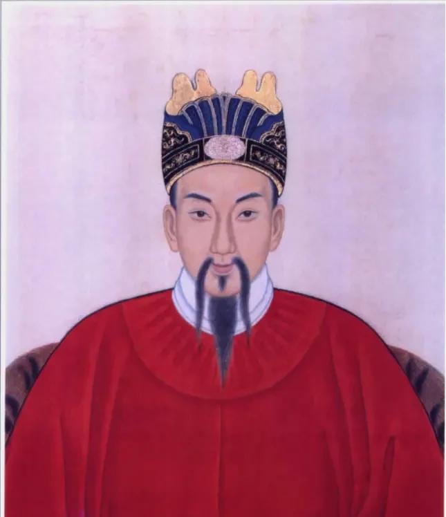 1622年冬，袁崇焕去辽东阅兵，发现两个兵是私雇顶替的，二话不说当场就砍了，事后