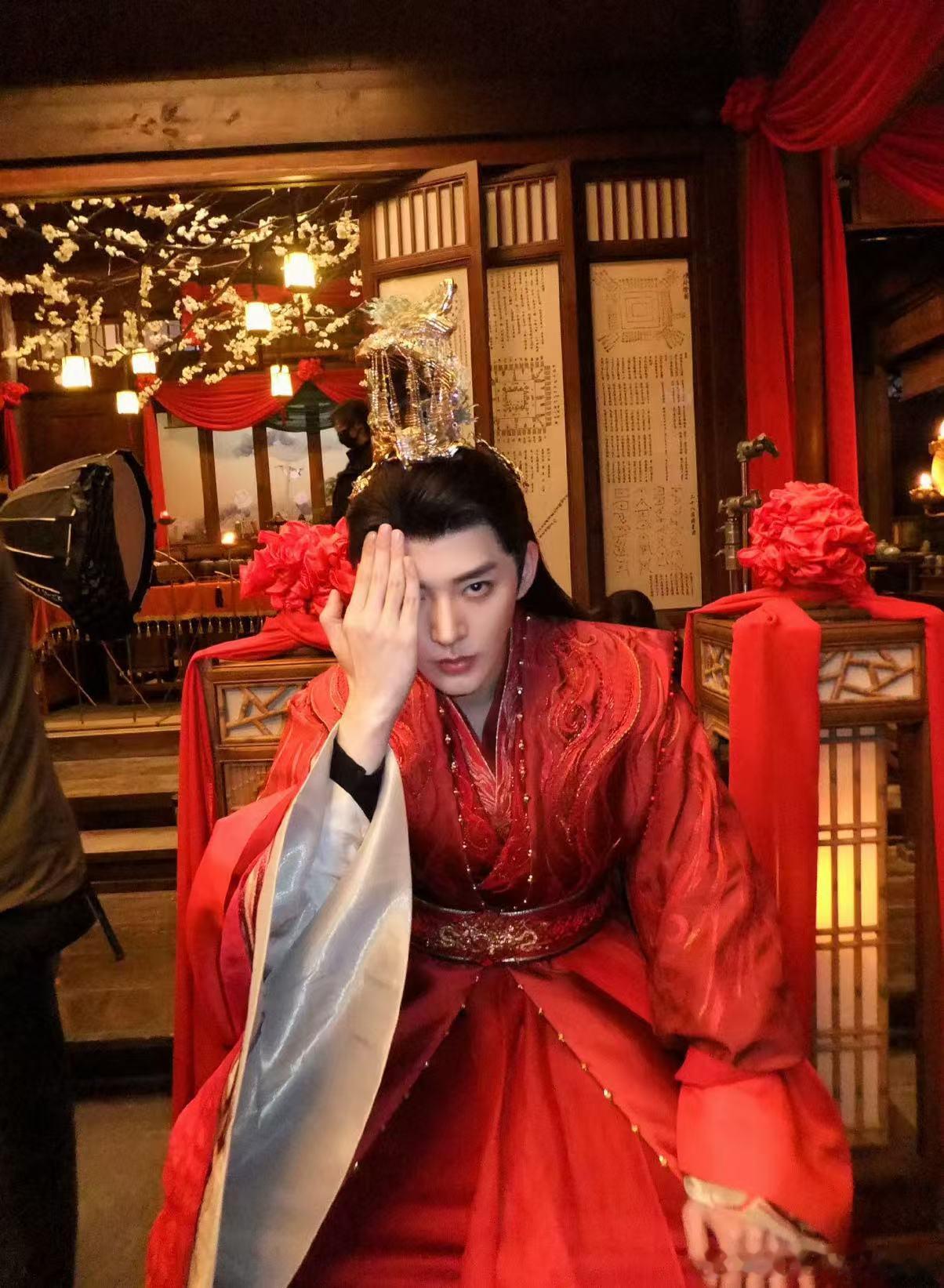 邓为真的太适合这种古装了~​​​