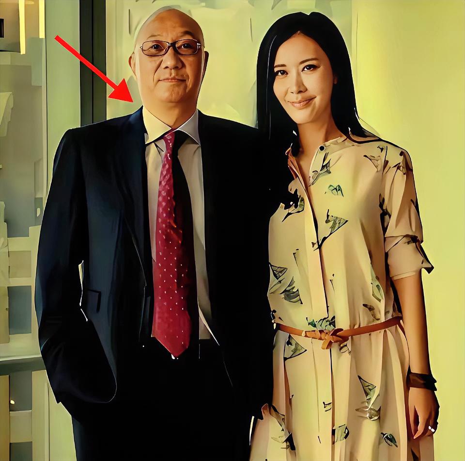 冯仑把田朴珺介绍给王石，背后原因耐人寻味。有人说冯仑这是“一计害三贤”。2018