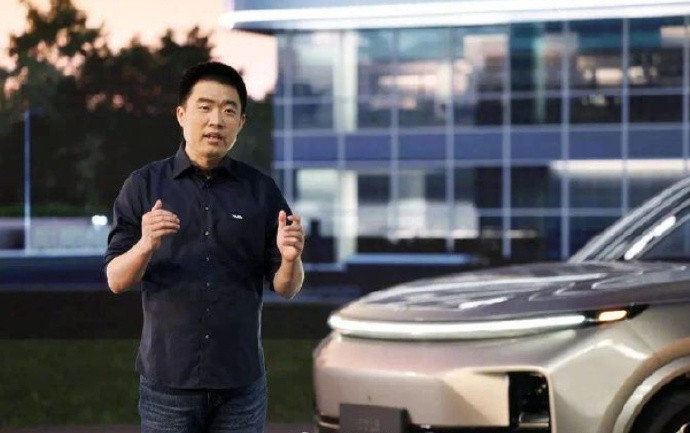 理想汽车宣布组织架构调整2025年11月12日，理想汽车宣布组织架构调整：人力