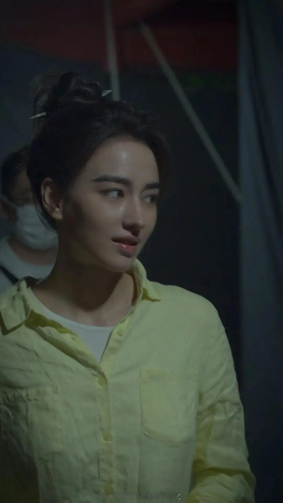 李宛妲《风月不相关》出妆路透，真的太洋气太现代人了，好奇她的古偶妆造啥样​​​