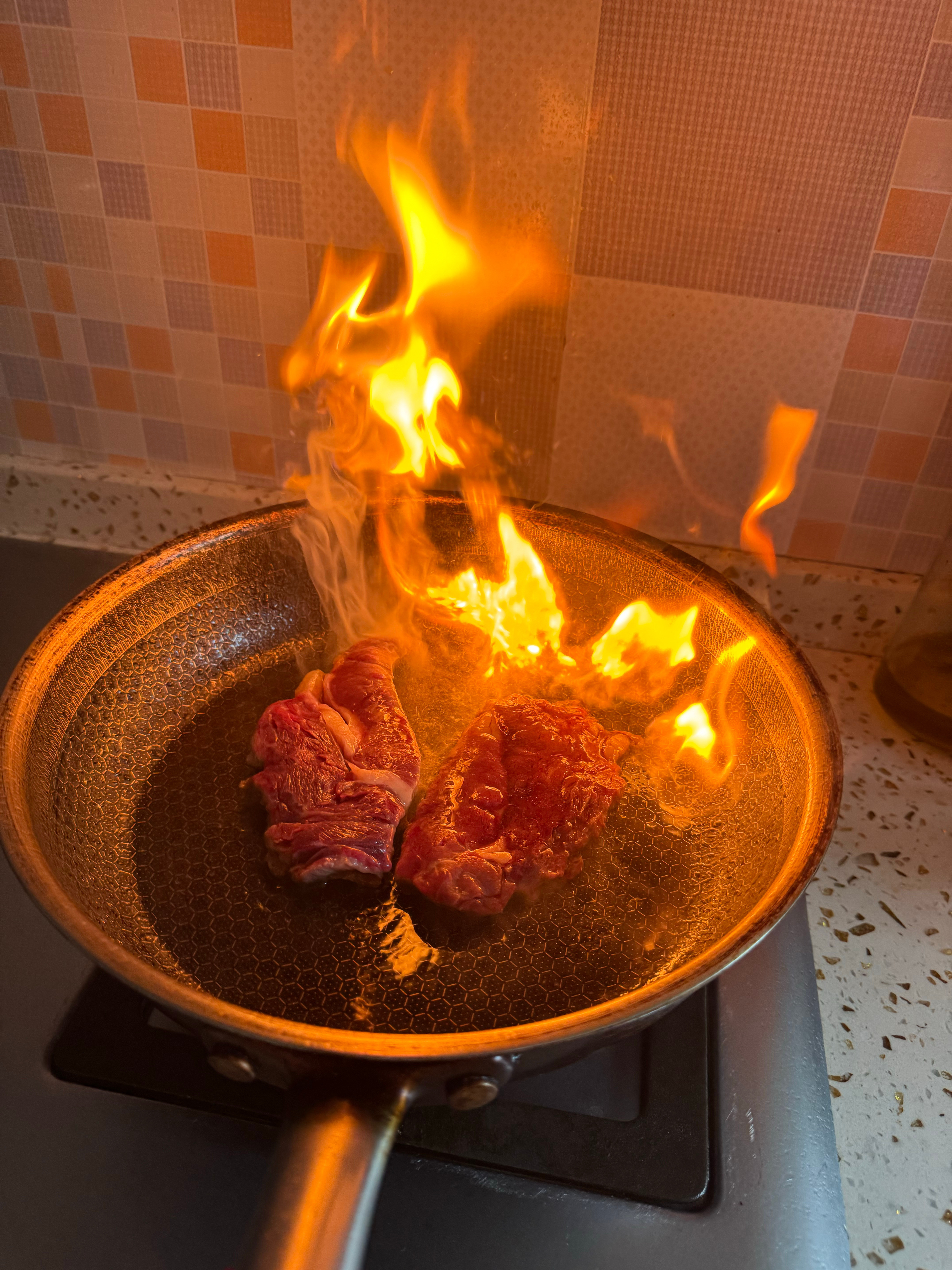 笑死我了我弟看着火了急死了​​​