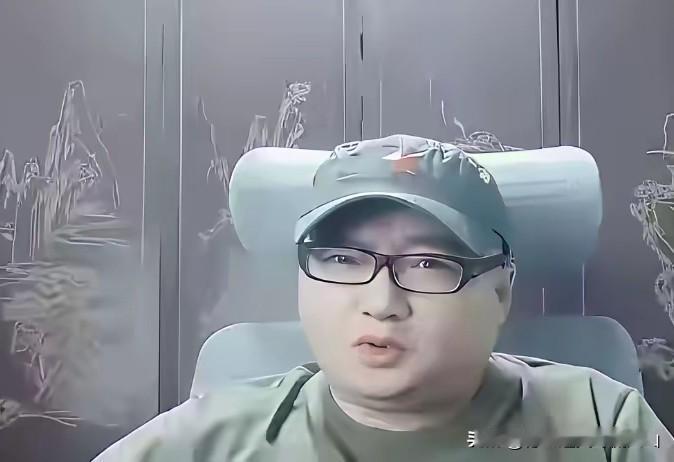 老辈也改过红歌，为何这次郭德纲偏偏出事？时代早已不一样！风波持续发酵，网上