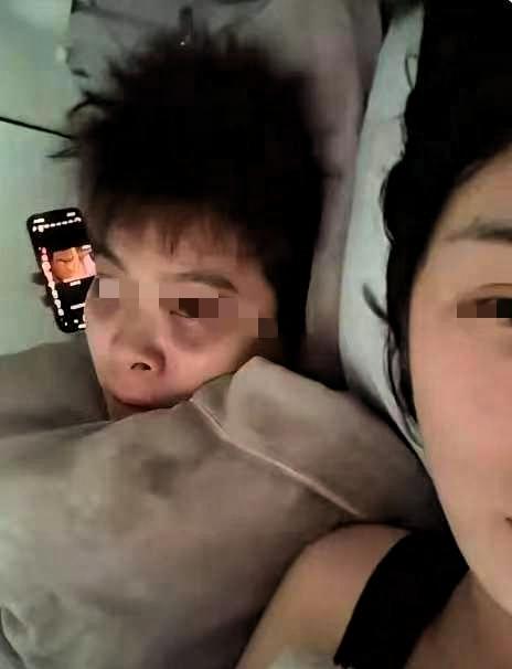 浙江一对情侣火了，双双失业后，干脆关起门来过上了“与世隔绝”的日子。男生先没的工