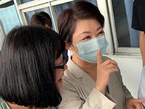 国民党2028争夺战已经开打了！一直亲美、极少来大陆的卢秀燕，终于还是慌了，不仅