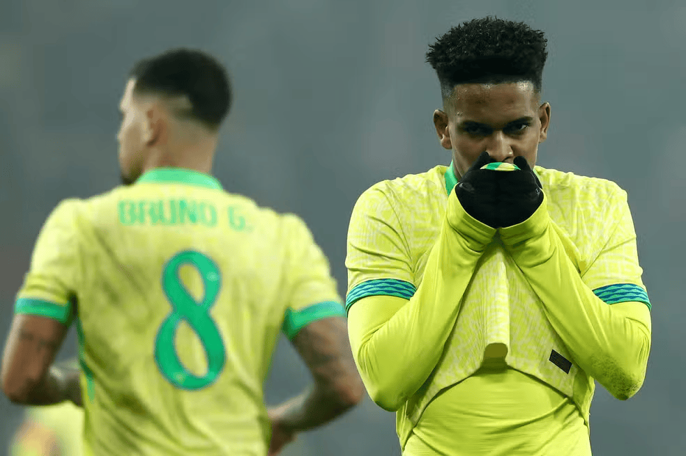 埃斯特旺&马基: 安切洛蒂要求帕奎塔罚第二球, 所以都遵守了