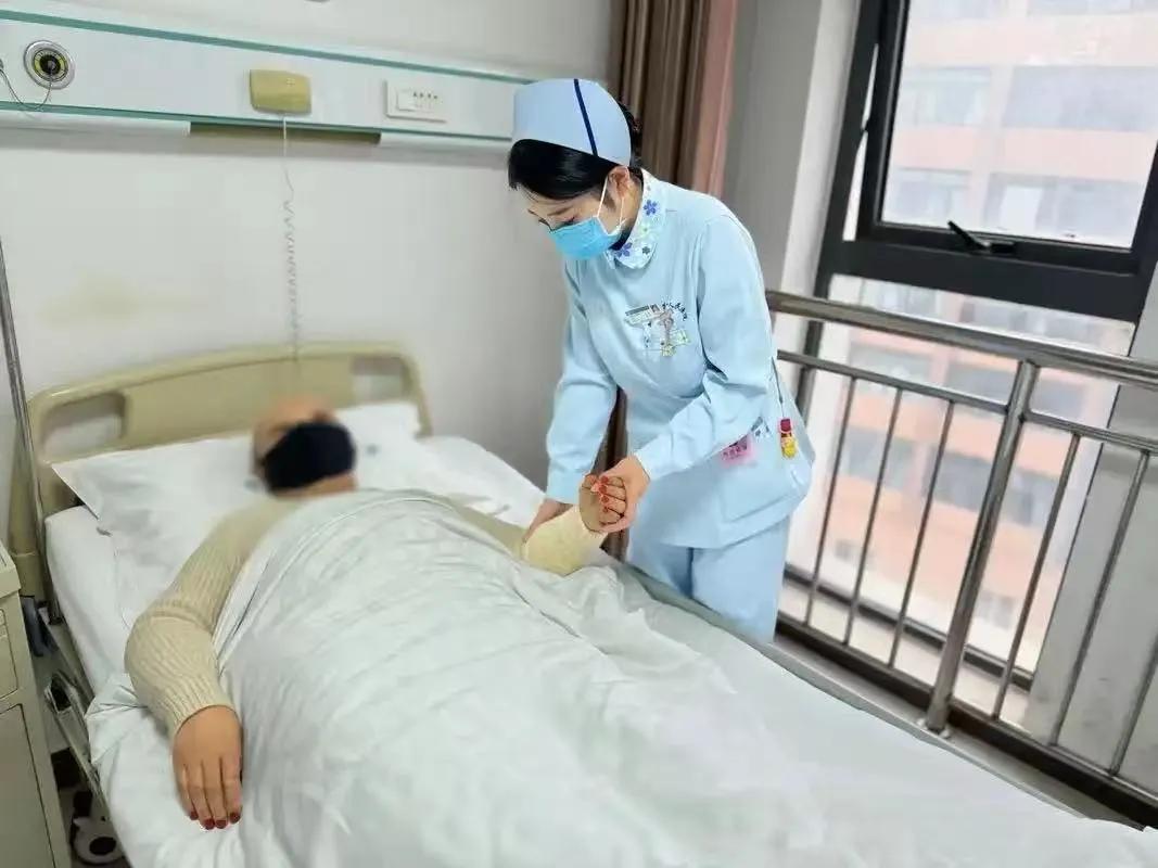 全国最好的医学类大学有哪些？一共有5所。如果你想让孩子学医，千万不要看大学是