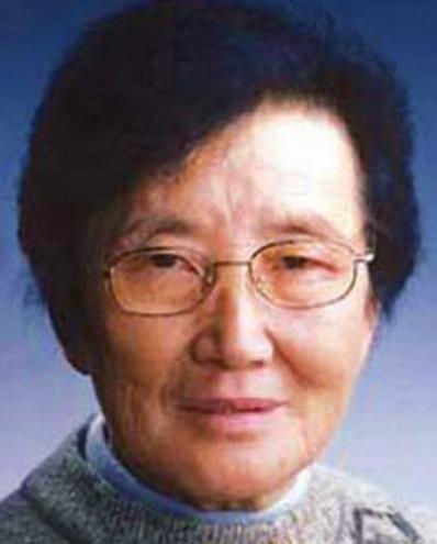 1955年，武汉1女大学生放弃城市工作，连夜出逃奔赴新疆，母亲气得生了大病，父亲