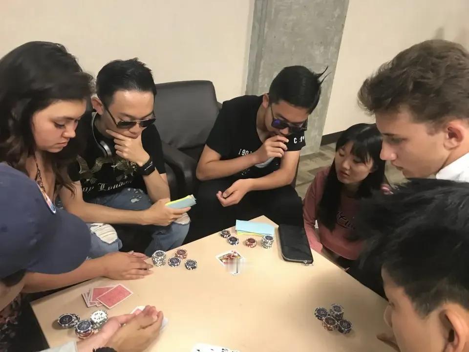 很少见，在鄂尔多斯市东胜区还有这样玩的。来鄂尔多斯东胜区休闲避暑已经二十多天了