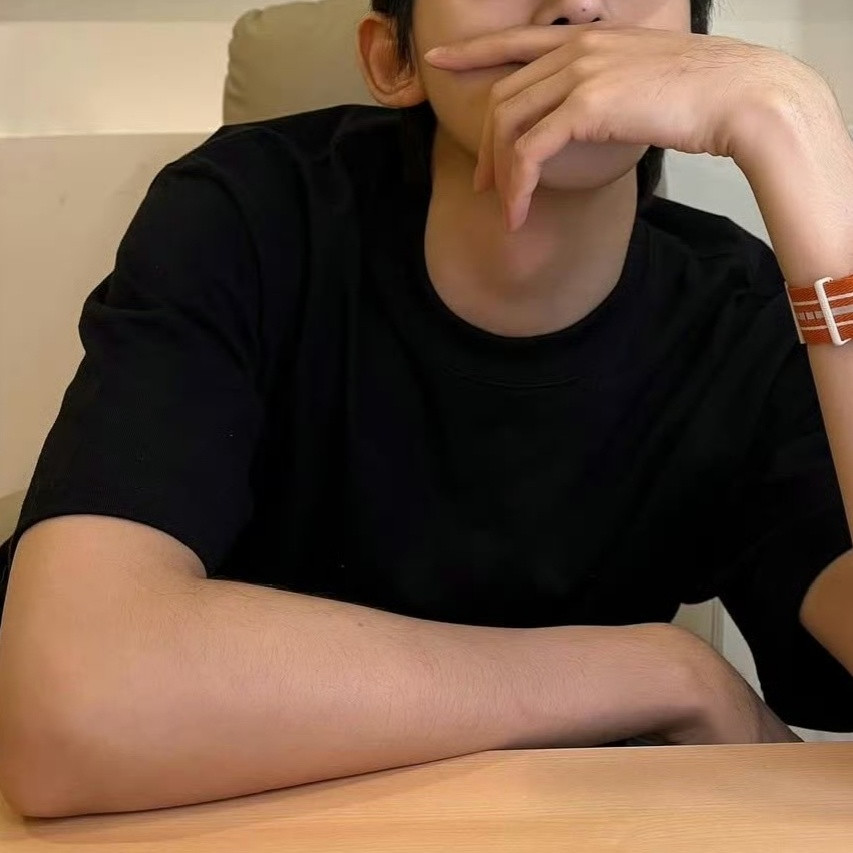 老公好旺盛的毛发[爱心][爱心][爱心]​​​