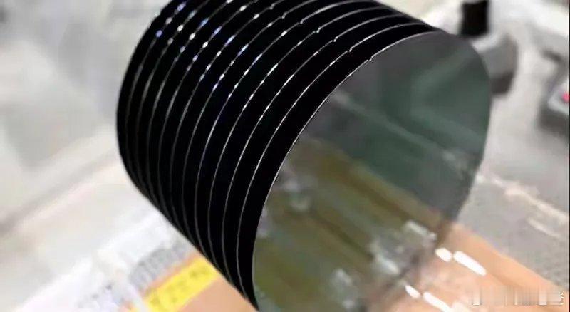 你够狠！荷兰icon不仅仅不思悔改，今天安世半导体icon宣布向东莞icon母工