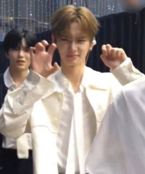 0000让我们把真诚与至理的生活观统一，贯穿于思想之中，待人以真诚，还归心海于辽