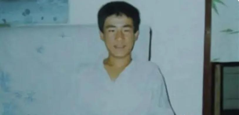 赵志红从1996年开始，十年间奸杀了十几个人，最小的才11岁。他专挑独行的女人和