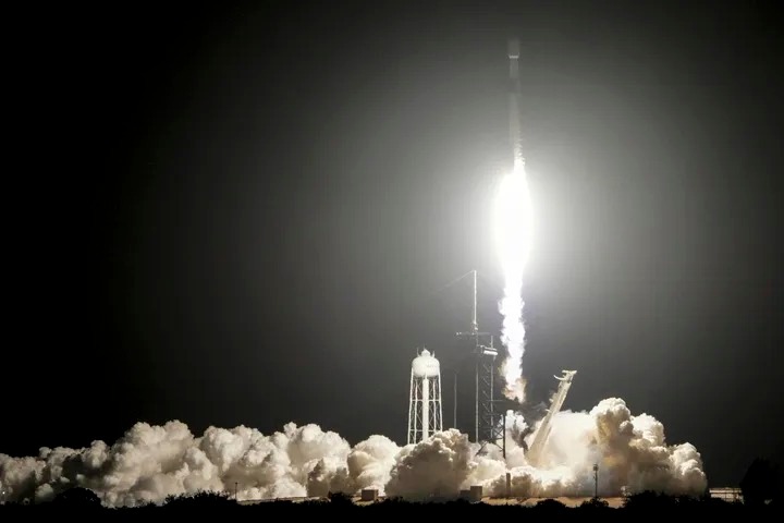 【#SpaceX废弃火箭即将撞击月球#】据美国媒体7月30日报道，美太空探索技