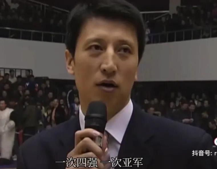 男篮亚洲杯结束后，看看球员对郭士强指导的评价！赵睿：“如果不是郭导叫我回来，我