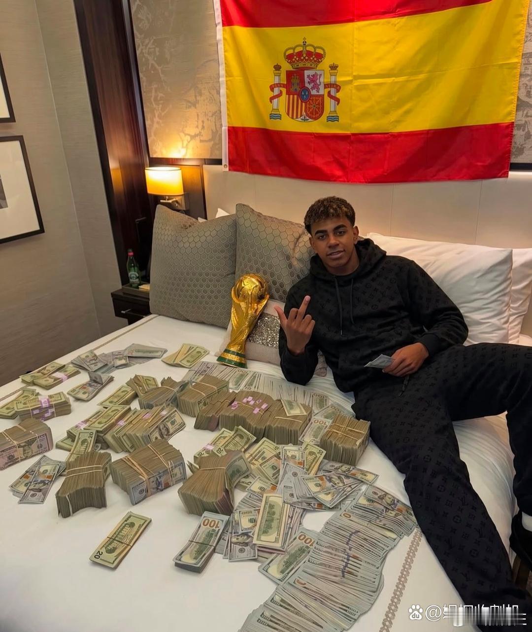 世界上最成功的小孩哥亚马尔！才19岁就夺得世界杯身价富可敌国。