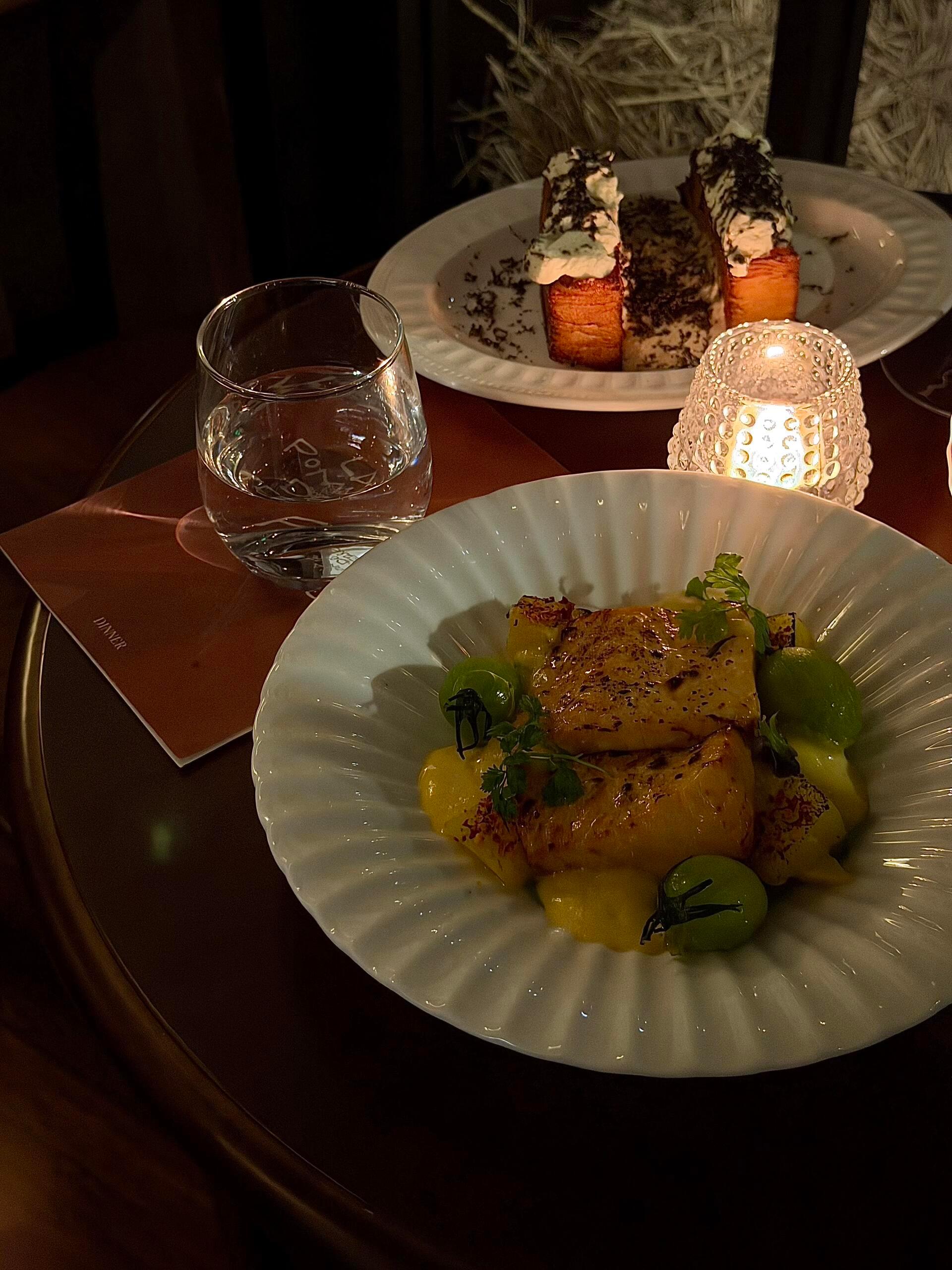 在上海 很有电影感的土豆餐厅🥔上海降温后依然愿意坐在窗边的一家店之前白天来吃b