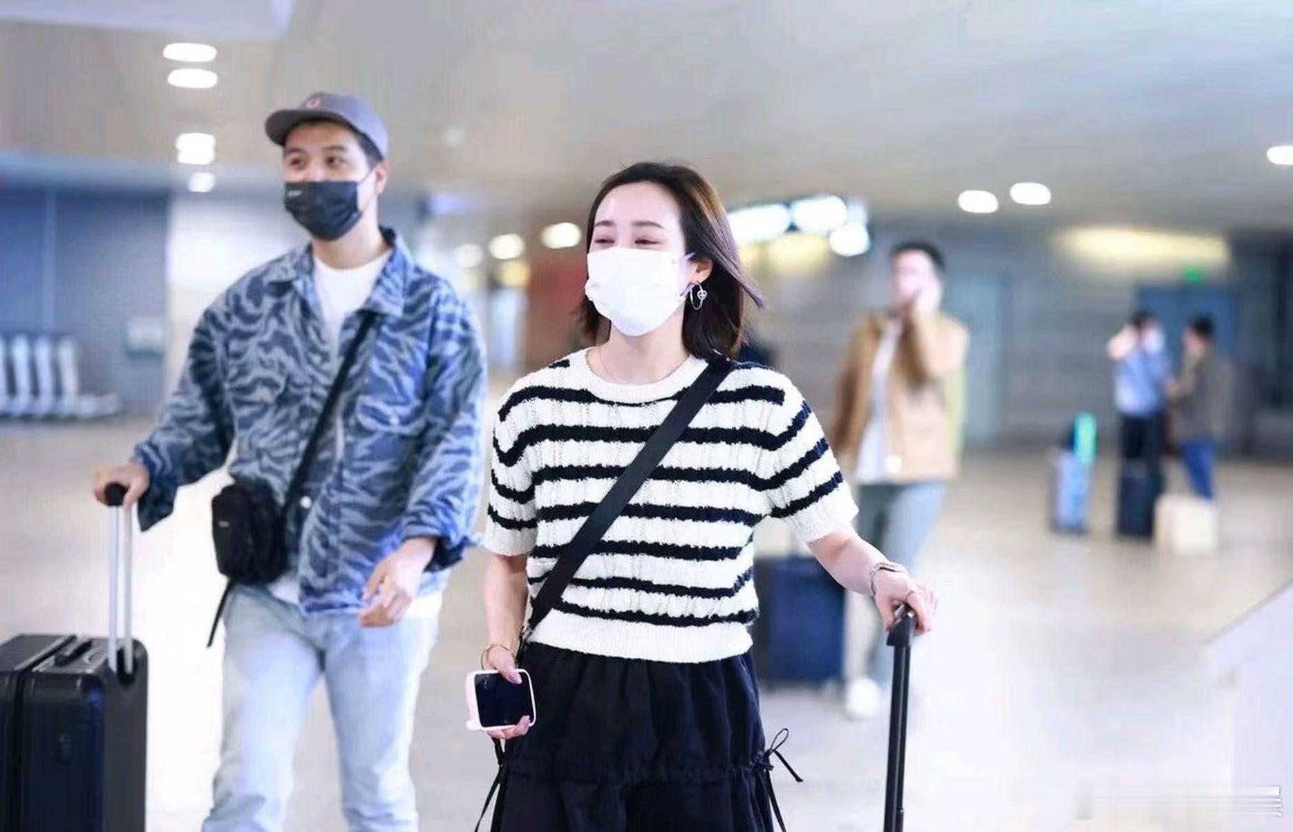 马頔背着李纯吃这么好不是说好的爷们就是要腻歪吗？马頔你怎么背着李纯偷偷吃这么好！