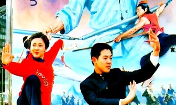 当年李连杰娶利智时，港媒说啥