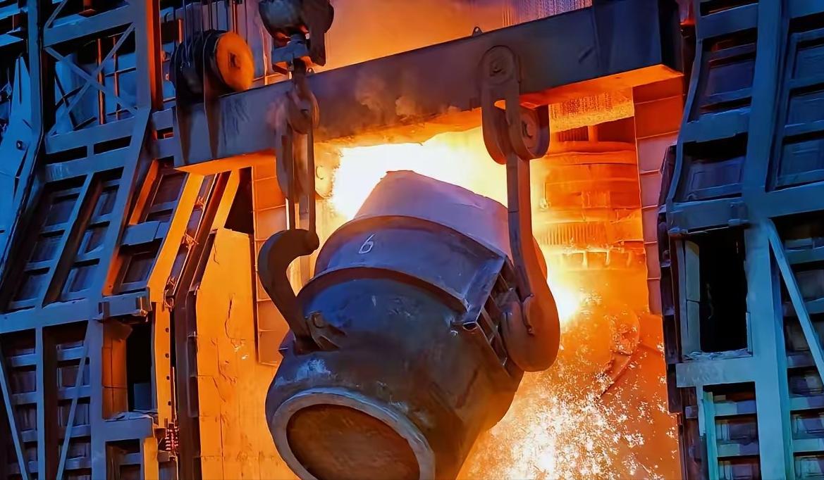 为什么中国宁愿勒紧裤腰带，也要死守钢铁产业？内行人的话一针见血：就这么说吧，如