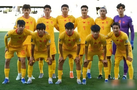 在结束了FIFA系列赛的征战后，中国男足从澳大利亚启程回国，于北京时间1日下午1