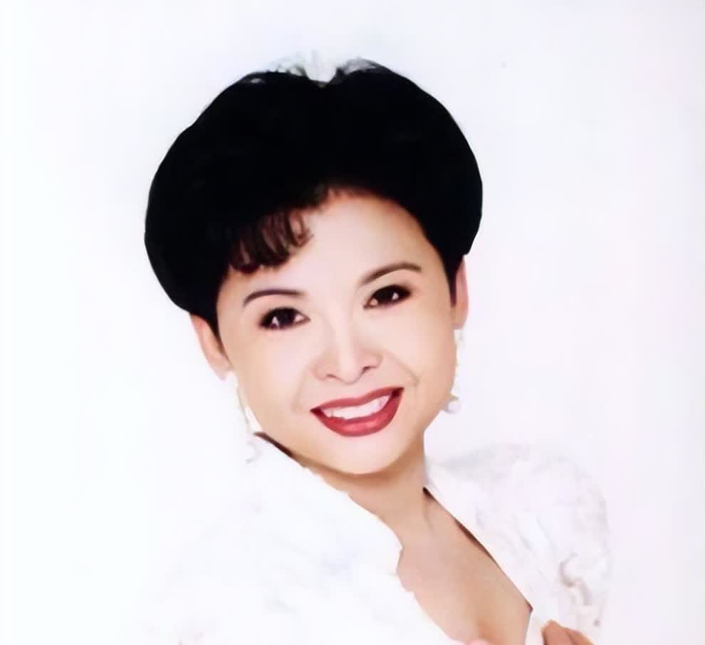 赖昌星喜欢的五位女明星，都被他害惨了一、董文华二、杨钰莹（歌手）三、