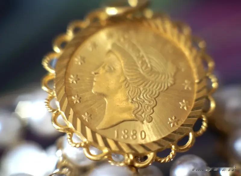 多国从美运回黄金，美元信誉遭质疑！美国信誉崩塌的信号已经越来越明显，一场席卷