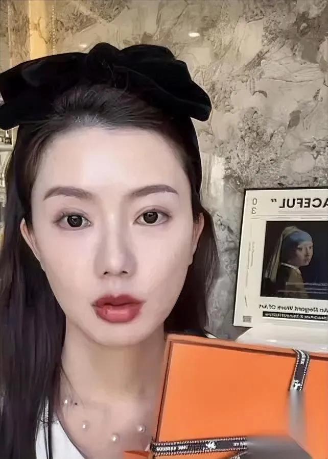 猴哥前妻相亲火了?这操作简直太飒了!何小姐结束一年多无性婚姻后,大大方方去相