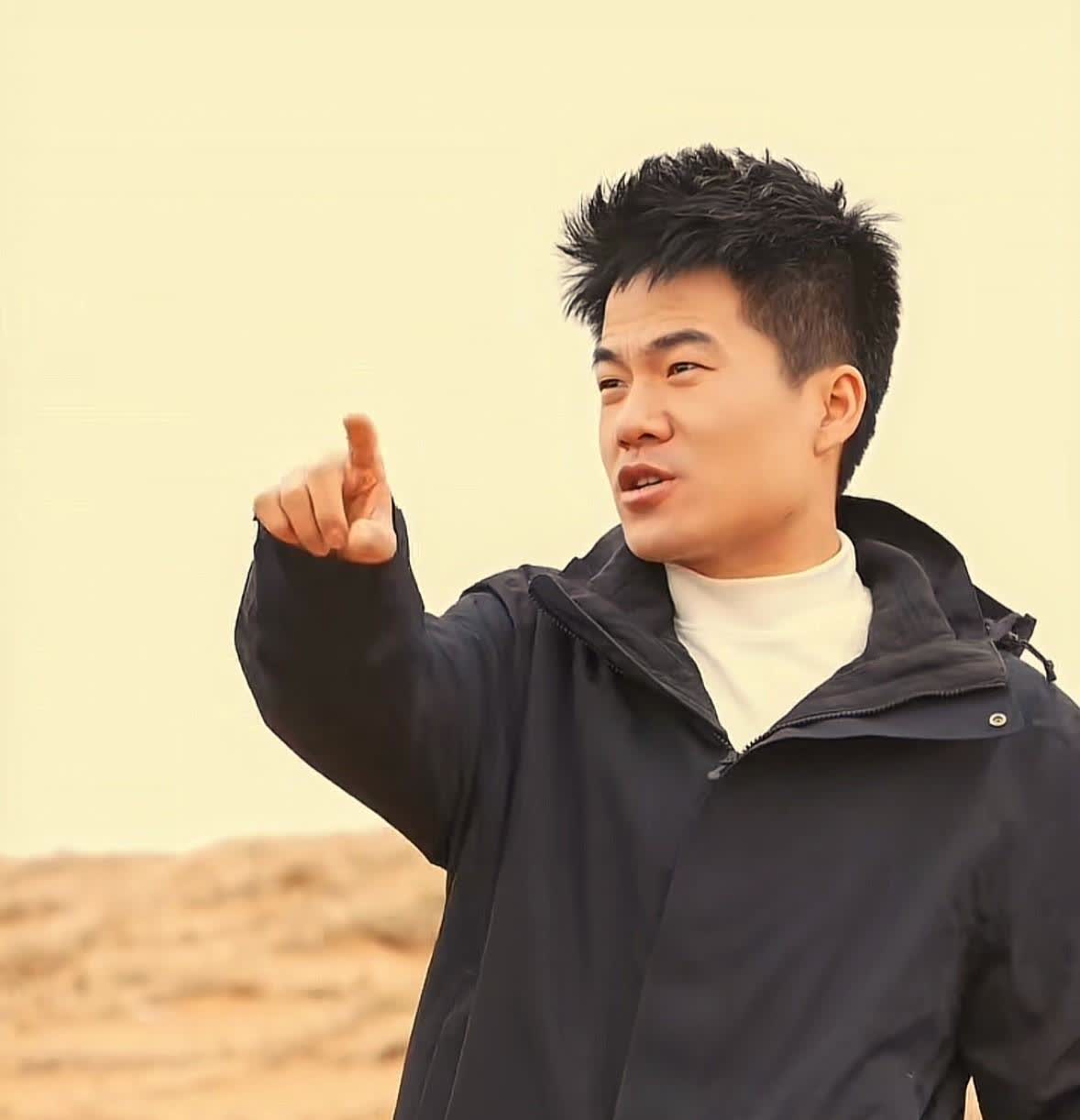 董宇辉宁夏外场，为什么带小贝和传熙？按出外场的惯例，小贝和汉森是一组，传