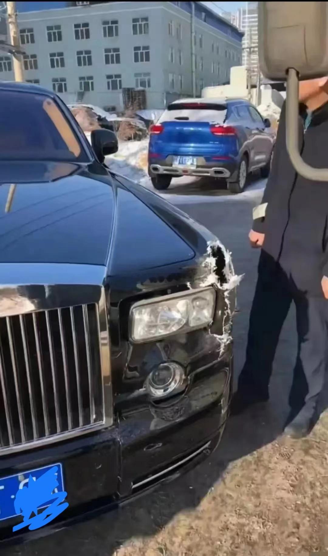 劳斯莱斯的钣金这个样儿吗？？？海阔试车超话​​​