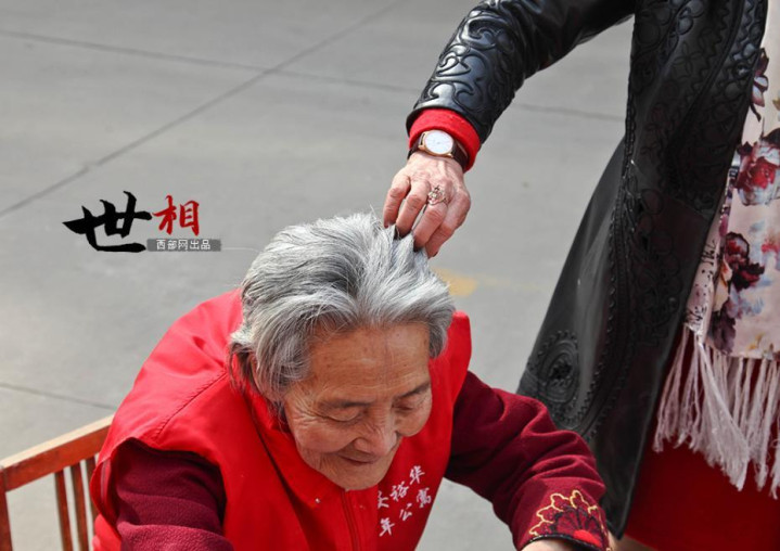 转:81岁老太吴胜明的彪悍人生:曾因走私入狱 如今再成千万富翁(组图) - 孟宪民 - 书法家孟宪民的博客 转:81岁老太吴胜明的彪悍人生:曾因走私入狱 如今再成千万富翁(组图) - 孟宪民 - 书法家孟宪民的博客
