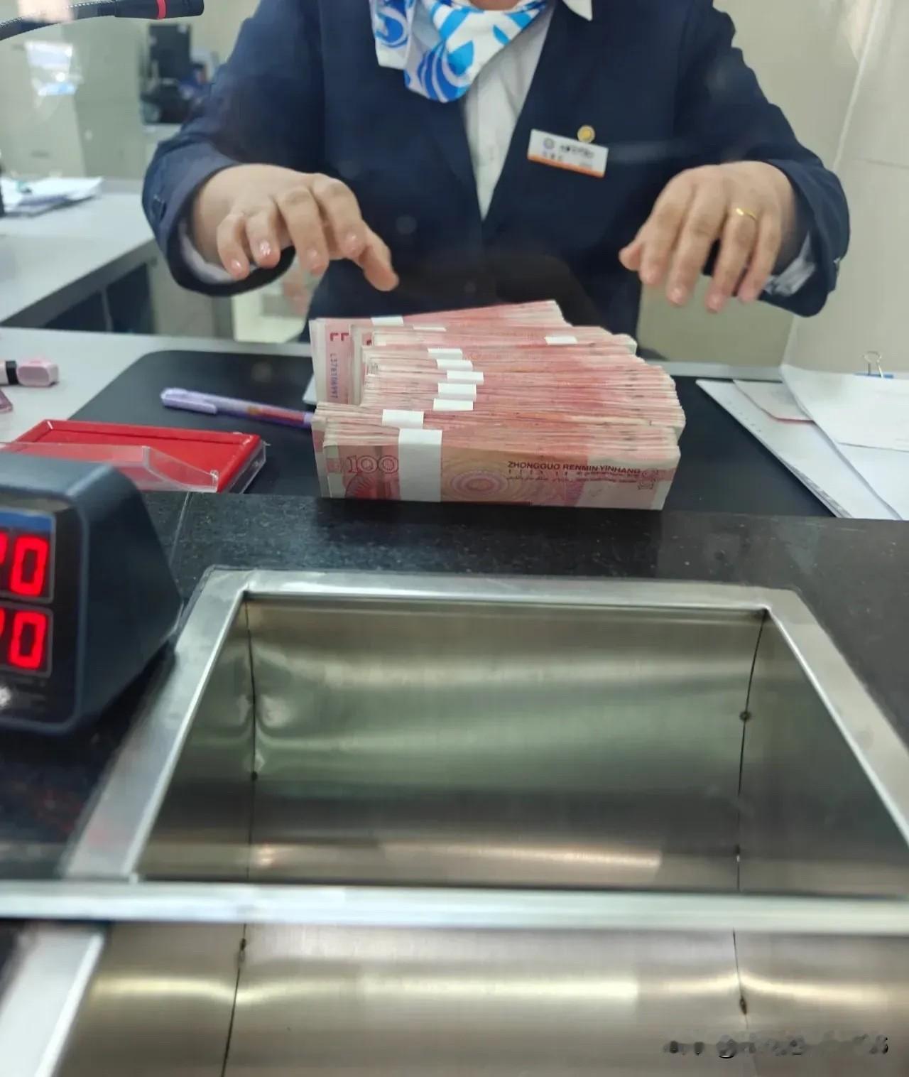 银行存款超过50万，安全性如何？必须注意2件事。当您的银行存款超过50万元时