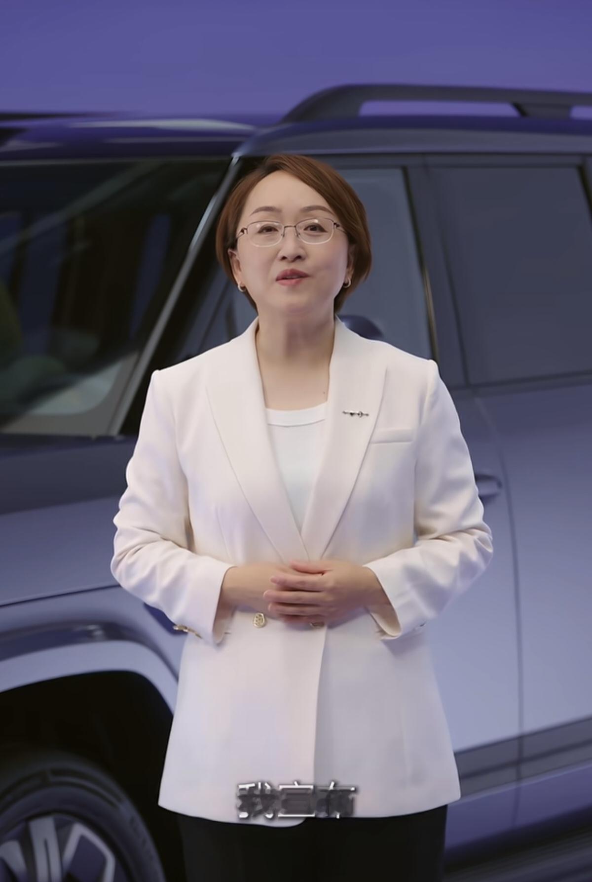 这下好了，方程豹再上一款新车。钛7DM长续航版来了！对比老款钛7，纯电续航实现大幅度升级，老款两驱版