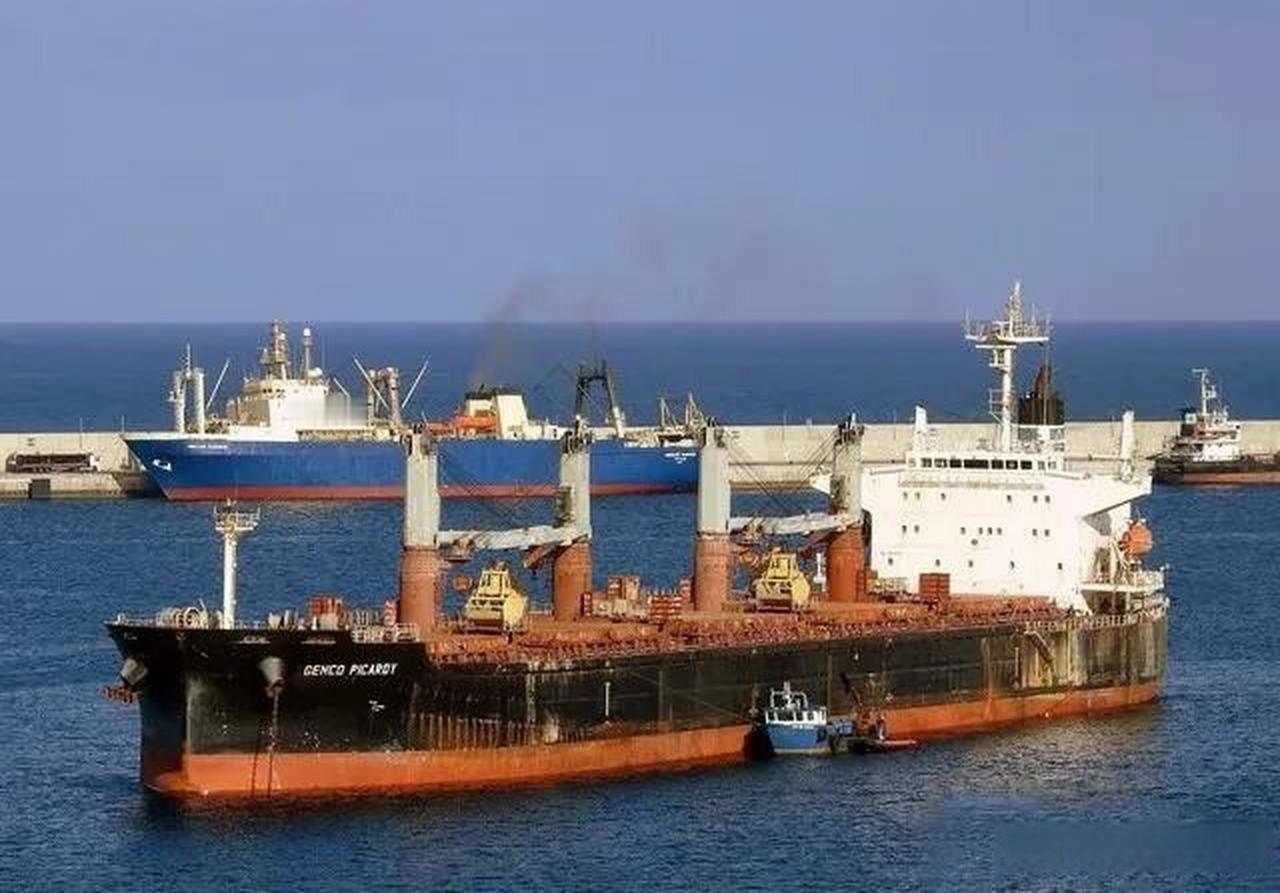 12月13日观察者网爆料了一个消息，美军特种作战部队上月在印度洋突袭一艘中国货船