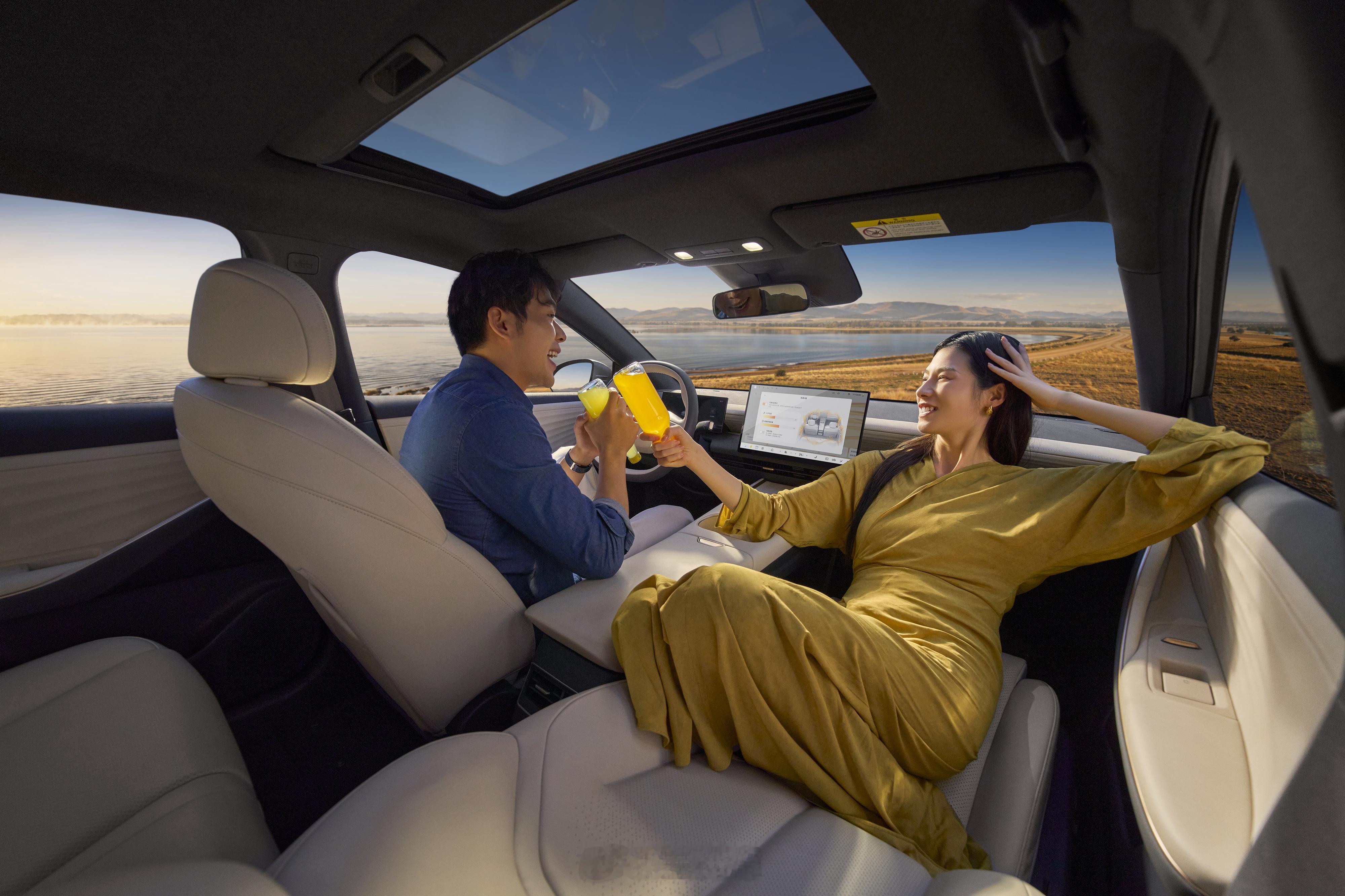 以前差哥总觉得插混车麻烦——电不够用就得启动油，算来算去还是焦虑。但东风日产N6