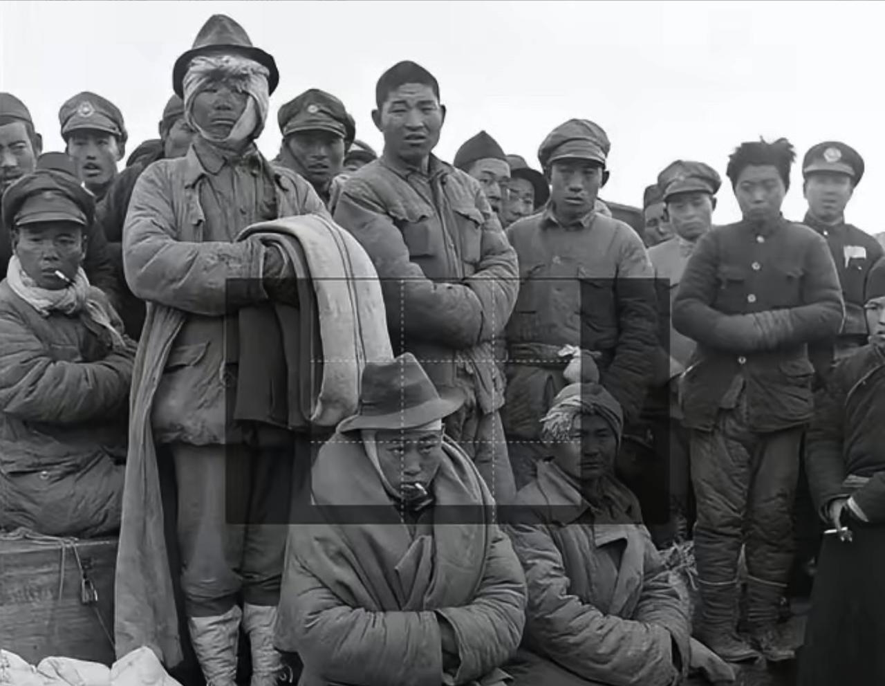 1947年，国军师长下令处决120名地下党员，少将好友破门怒吼：“城马上破了，你