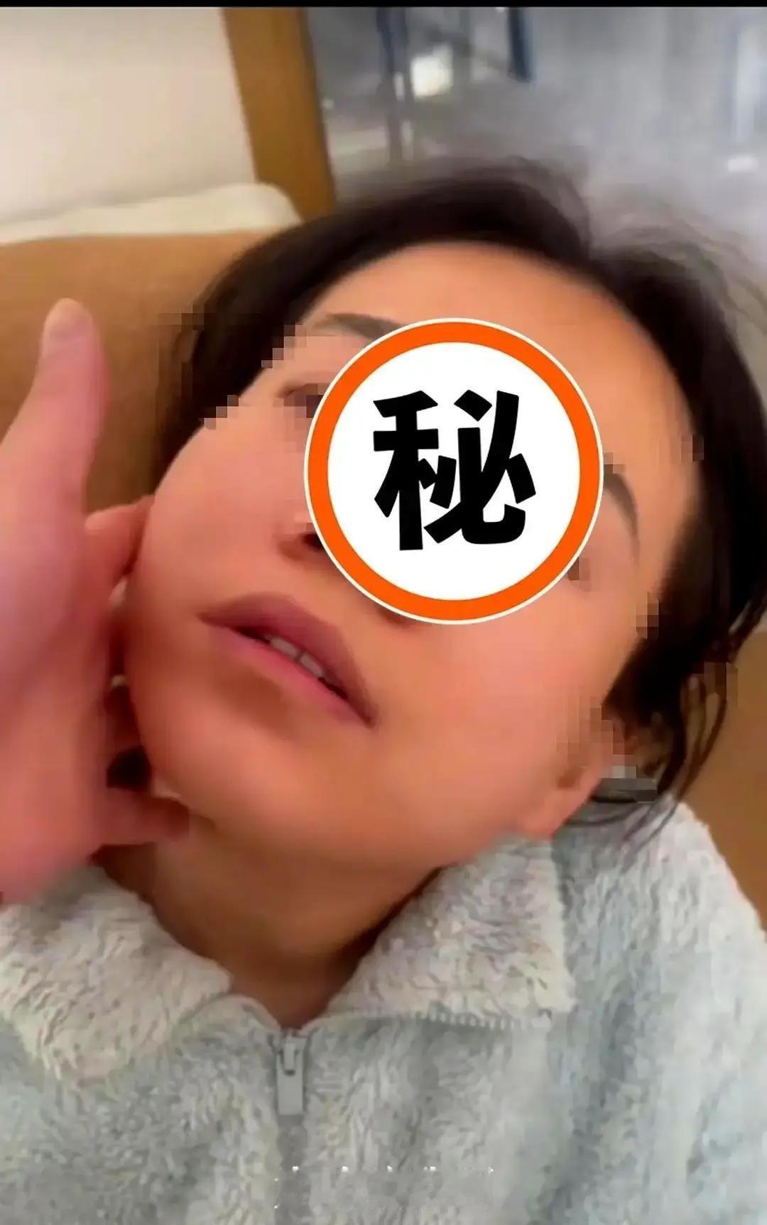 一段吵架视频把一对情侣推上热搜。男的举着手机追问女的为啥从没提过自己宫外孕还生