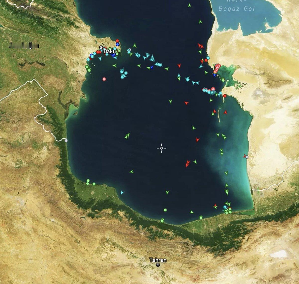 “俄罗斯与伊朗之间的里海航运持续进行，大多数船只停泊在里海锚地，进入伊朗众多港口