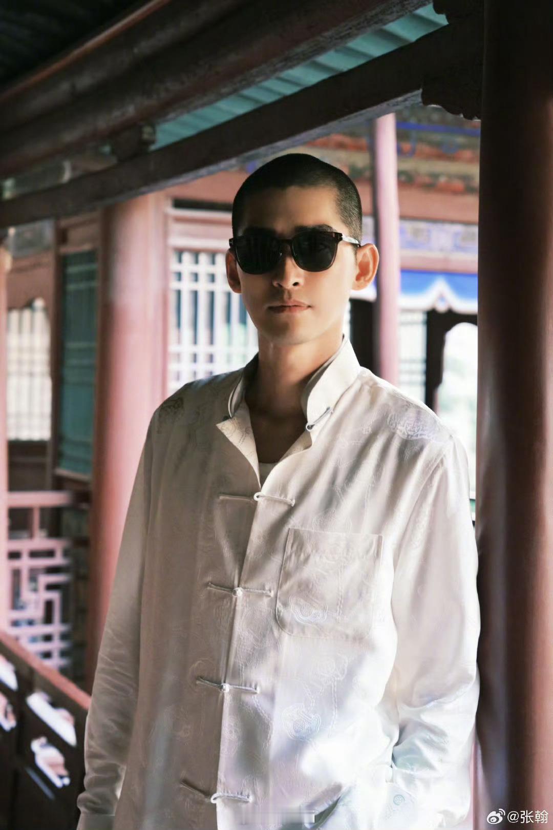 好不一样的感觉张翰剃了寸头​​​