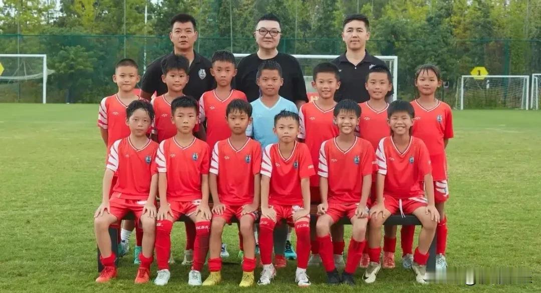 14名“足球小将”回国了！就在前几天，意大利SIGISMONDI国际青少年杯