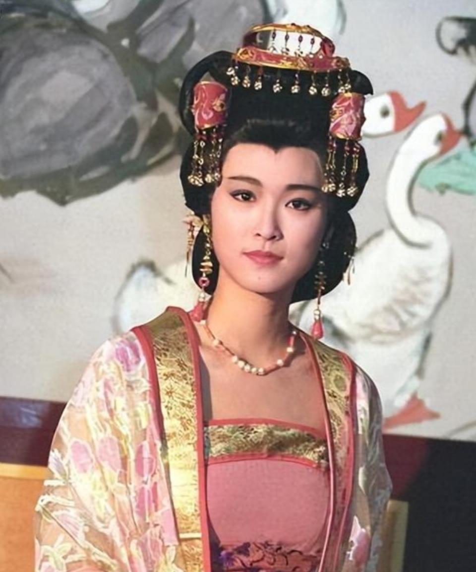 一次，唐太宗李世民病重，长孙皇后衣不解带，寸步不离地照顾他。然而，让人没想到的是