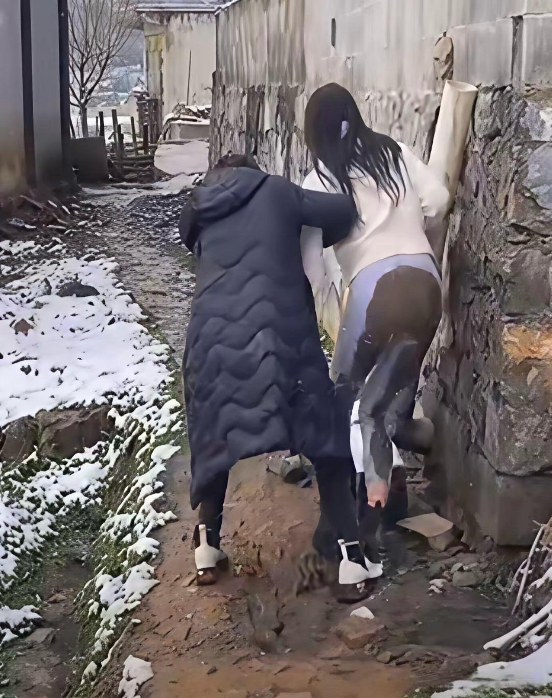 哈哈为了吃猪肉