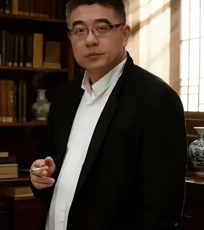 当复旦大学钱文忠教授这句振聋发聩的断言再次刷屏，它撕开的不仅是教育的遮羞布，更是