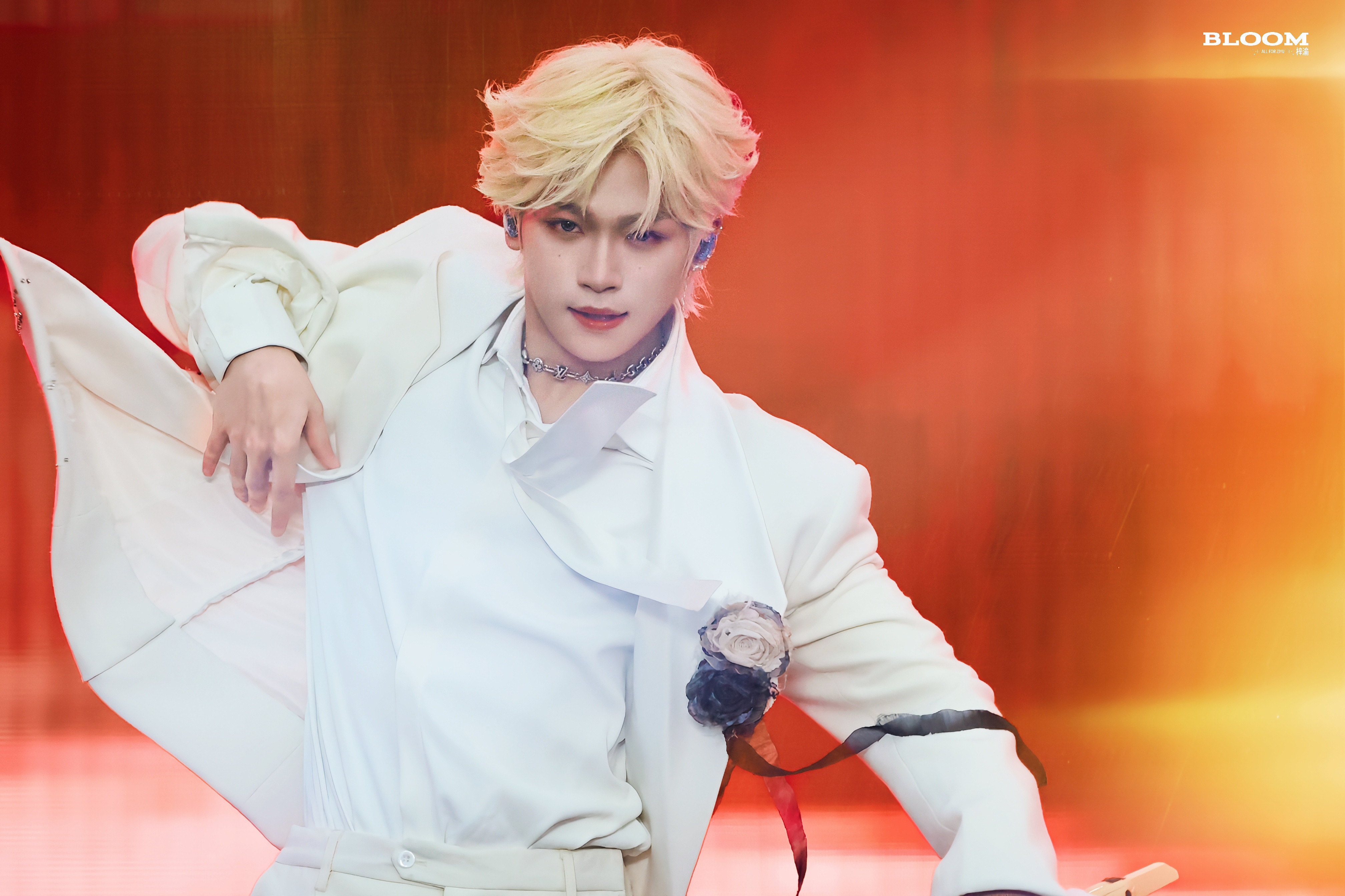 梓渝站姐音乐节出图梓渝站姐这出图速度也太快了吧🤩质量还高太有实力了！