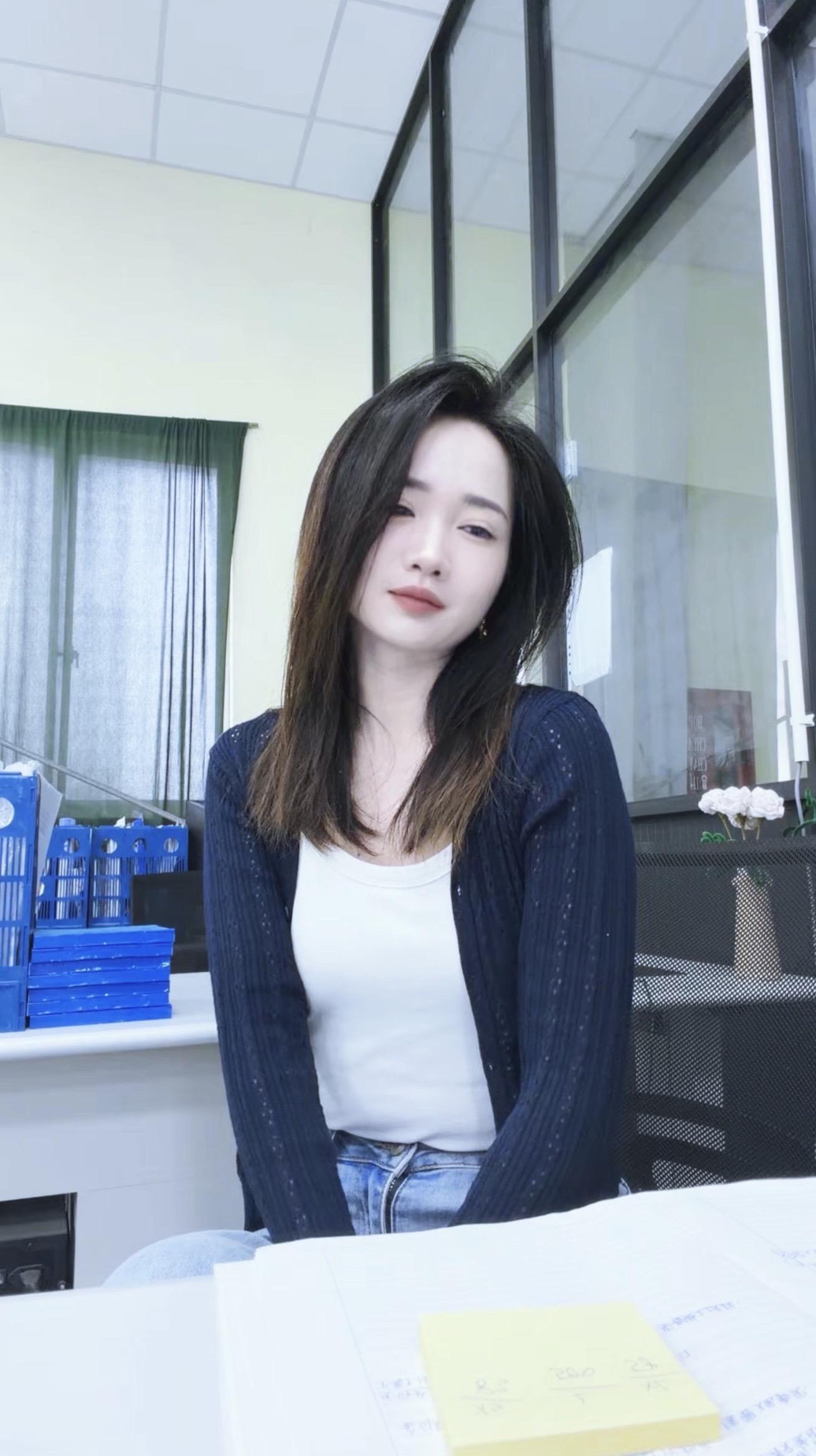 可惜我是天蝎座， 一有情绪就憋，一问怎么了总是说没事 然后就自己生闷气...