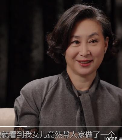 看了章泽天的采访，终于知道何鸿燊为什么心甘情愿的把家业交个何超琼打理：第一：耐