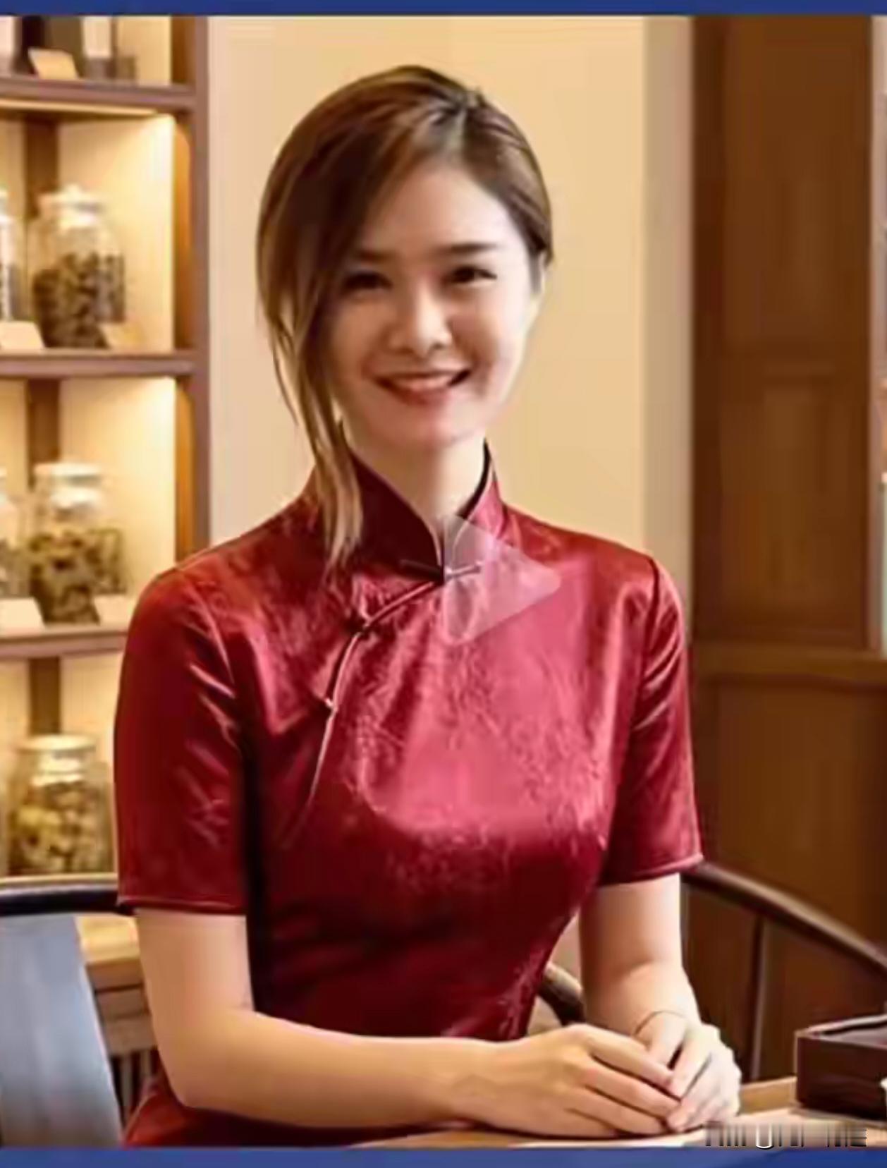 唐先生的三姐，究竟有什么魅力能让唐先生如此迷恋呢？为她抛妻弃女，送车送房送钱？